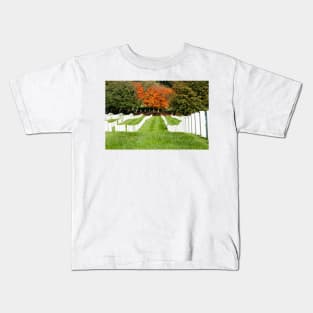 Arlington National Cemetery historic graveyard of national servicemen Kids T-Shirt